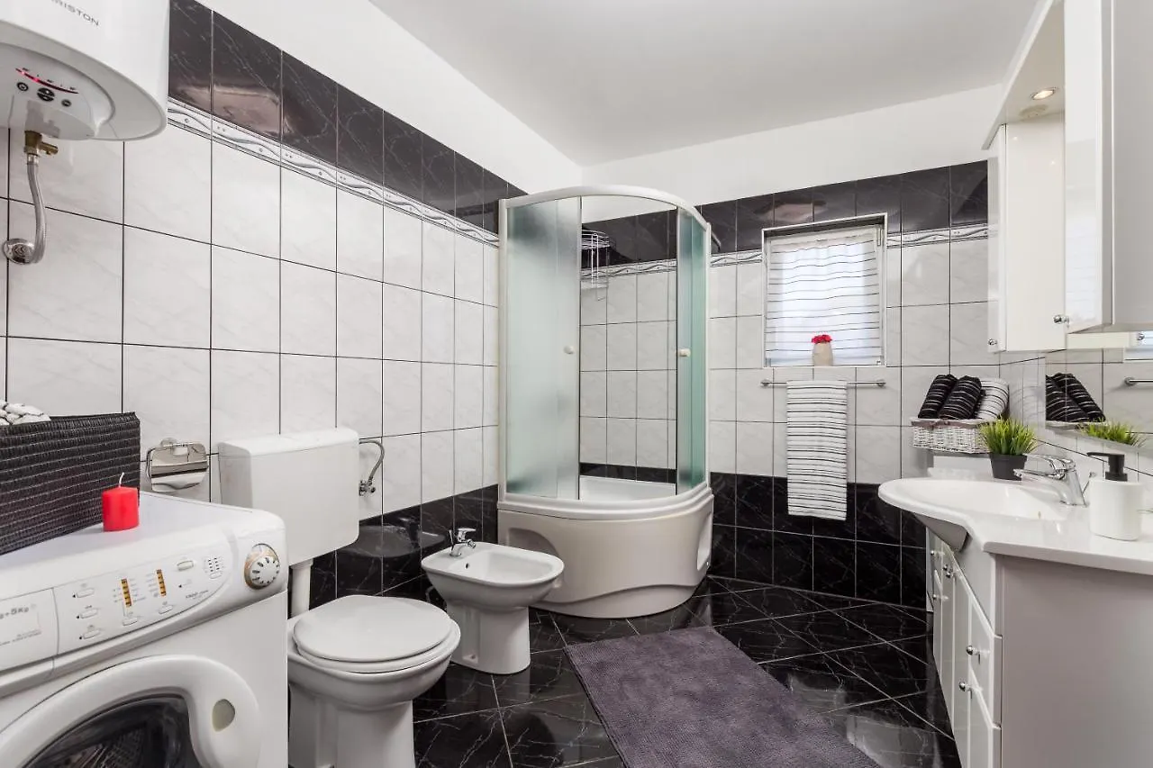 Villa Summer Oasis Dobrinj