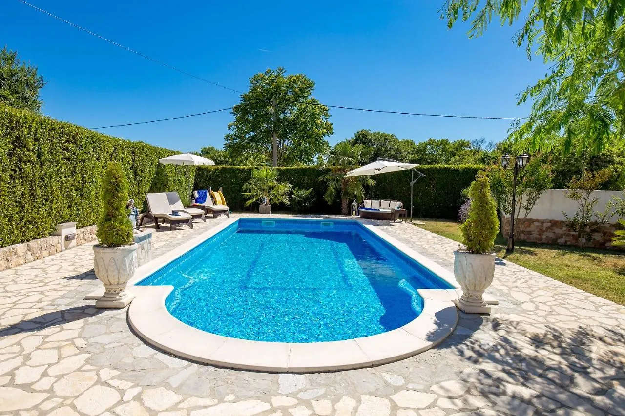 Villa Summer Oasis Dobrinj