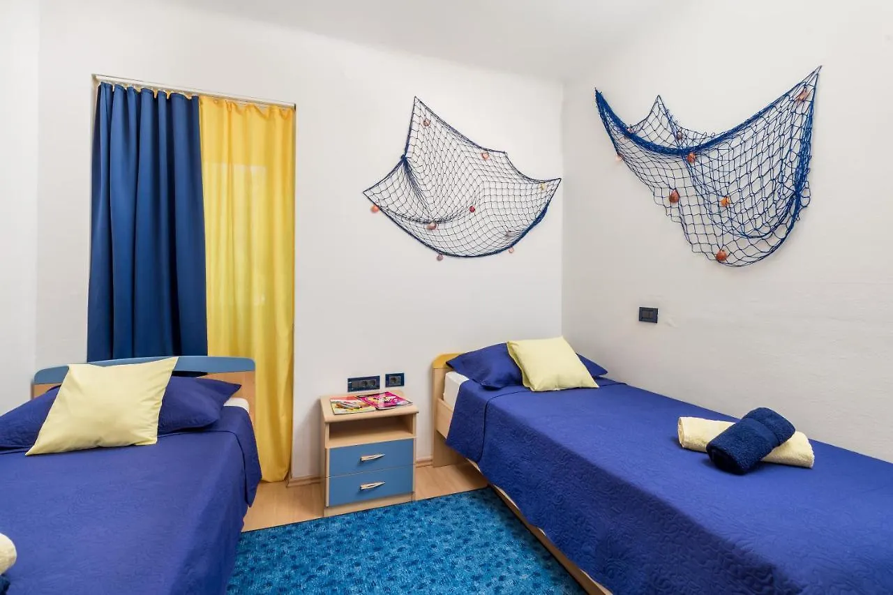Villa Summer Oasis Dobrinj 0*,  كرواتيا
